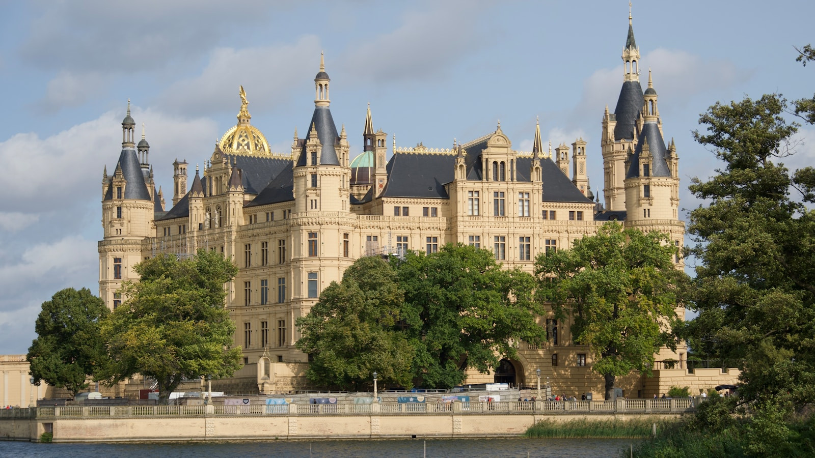 Schweriner Schloss und historische Geb&auml;ude zum UNESCO-Welterbe ernannt