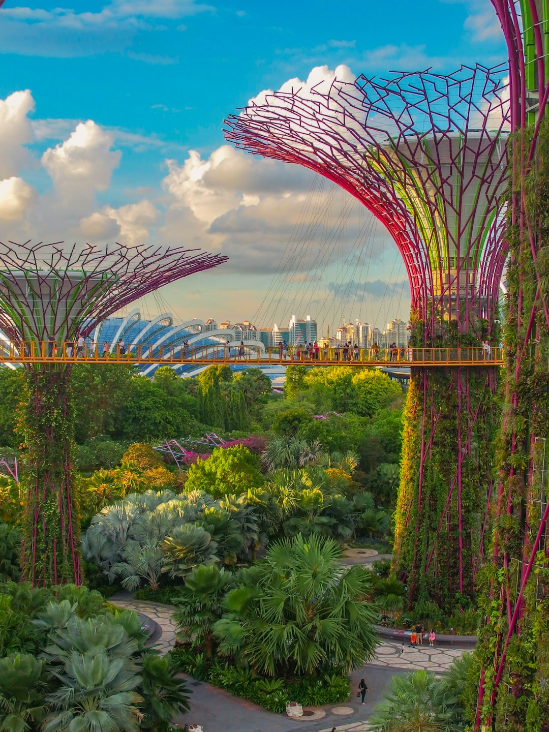 Singapurs Biophile Architektur: Ein Blick hinter die grünen Kulissen